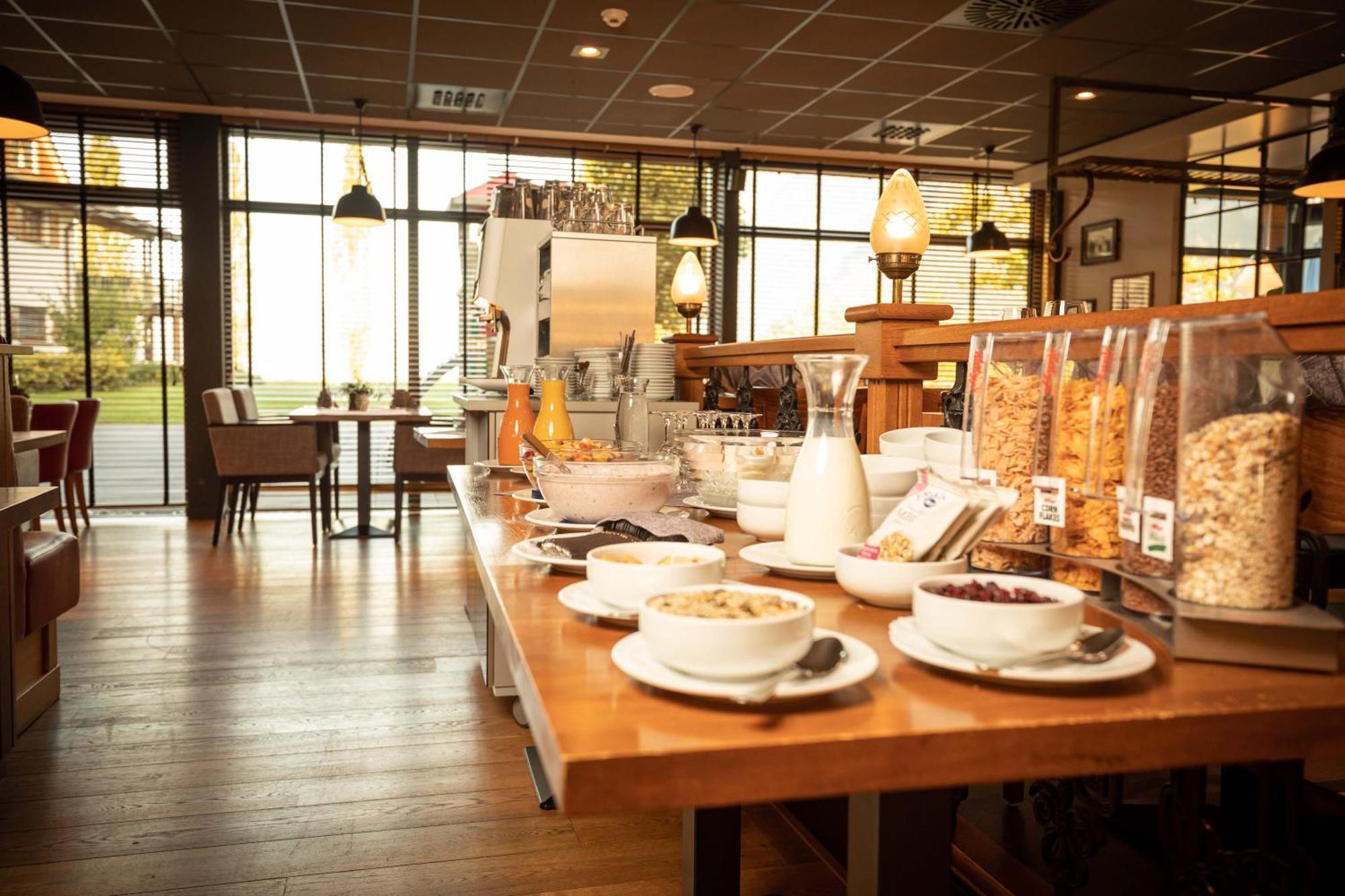 Marina Walensee Hotel 3*